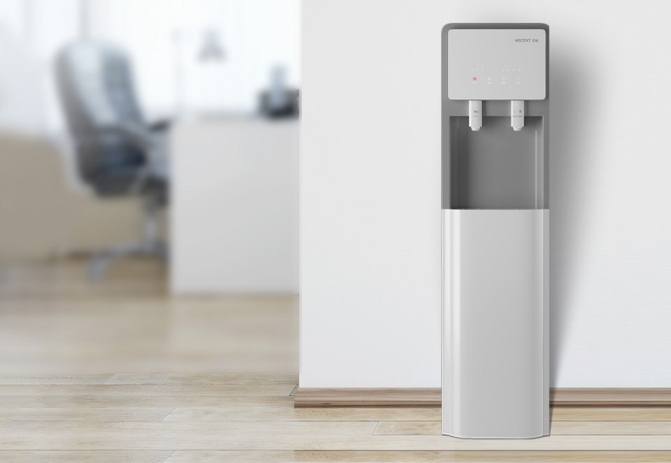 辦公室直飲水機(jī)是租賃好還是購(gòu)買(mǎi)好？哪種更劃算呢？